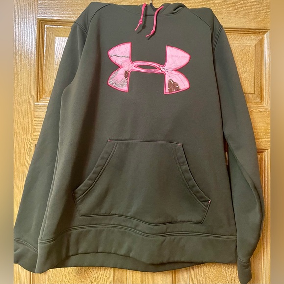 Women’s Under Armour Hoodie Green with Pink Camo size Small - Picture 1 of 6